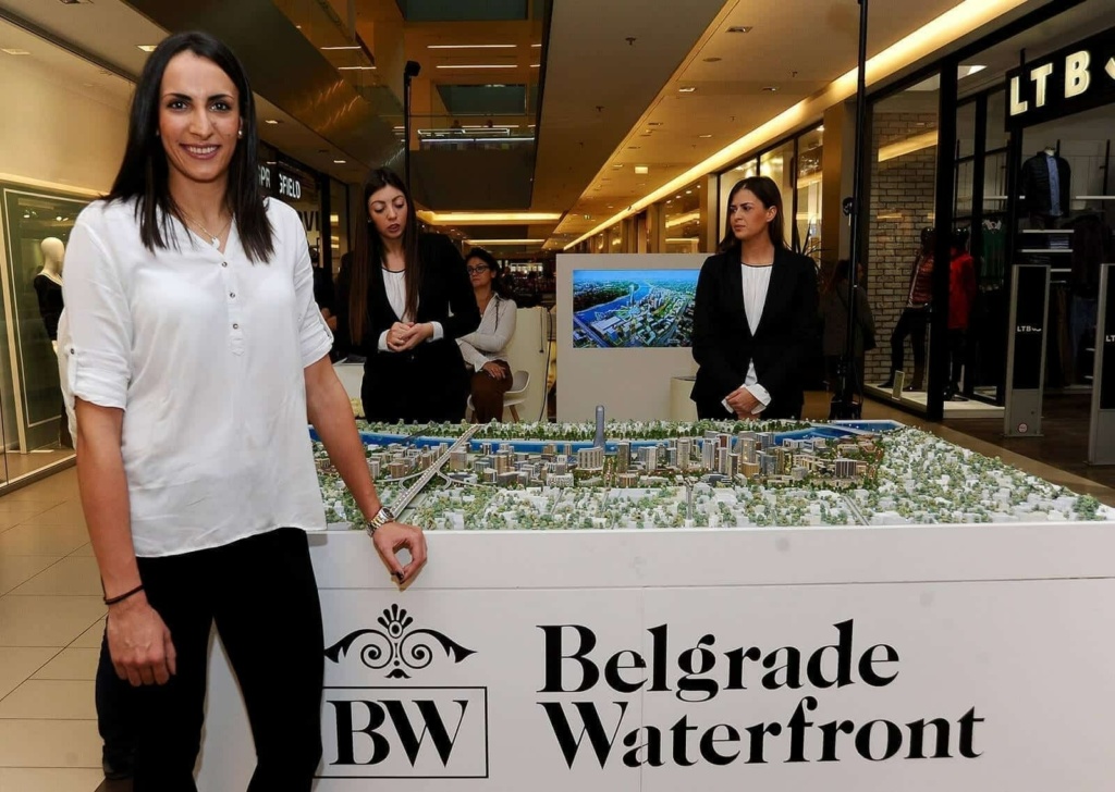 Member of Serbian national volleyball team Milena Rasic visited Belgrade Waterfront’s promotional stand at Usce Shopping Centre.
